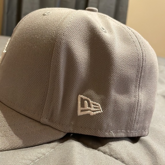 Los Angeles dodgers gray fitted hat - Picture 2 of 4